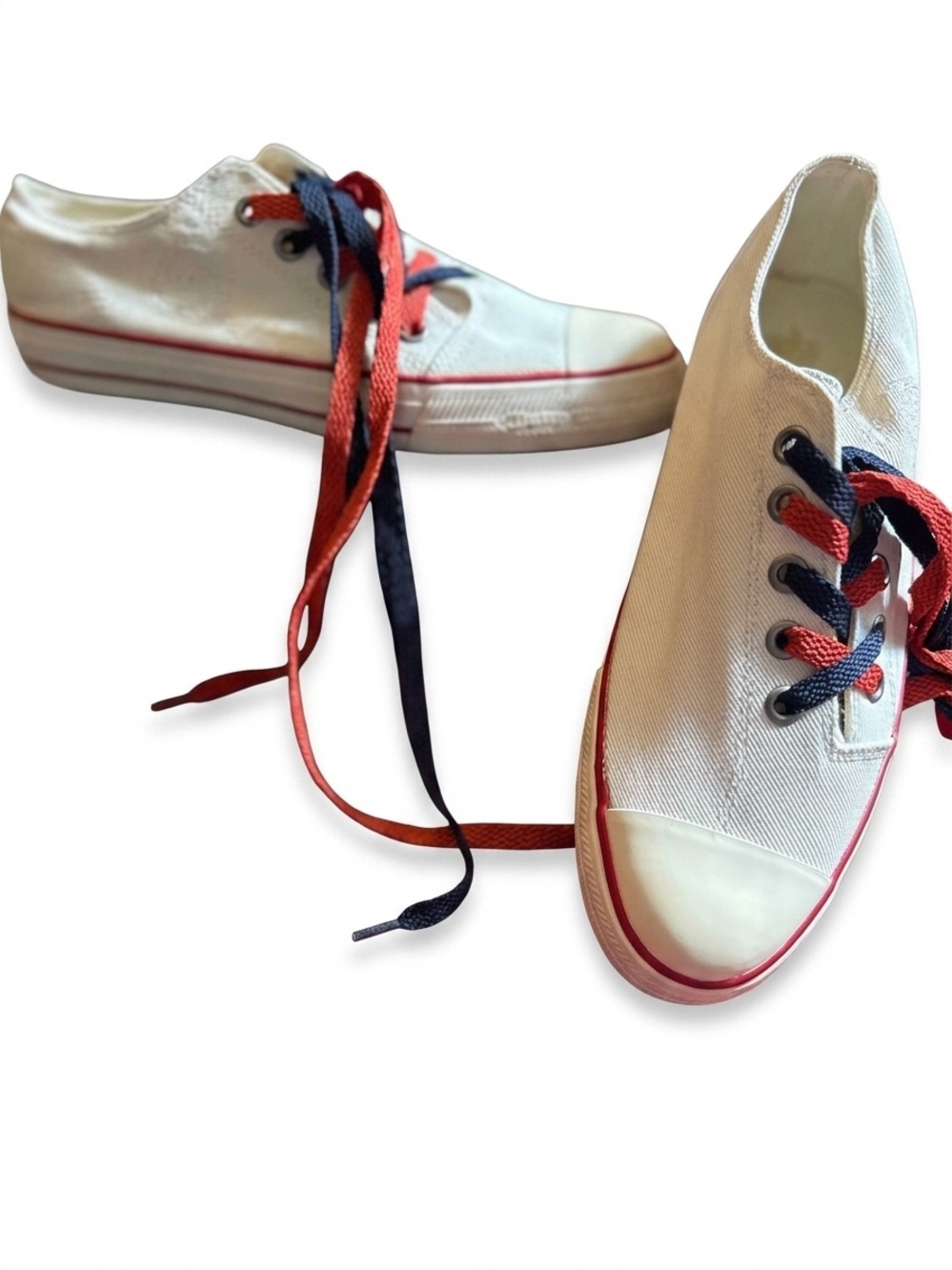 Sz 9.5 rare juicy couture converse low top round toe y2k aesthetic collectable